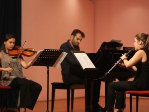 Trio Tını Konseri Büyüledi