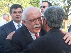 Bakan Avcı Baba Ocağına Sahip Çıktı