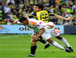 Fener Timsahın Peşinde - VİDEO