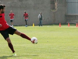 Lider Elazığspor, Karşıyaka’dan 3 Puanla Dönmek İstiyor