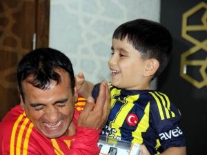Amigo Recai’ye Tokat Attı, Barıştı