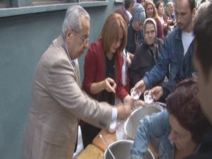 Mhp Zonguldak’ta Aşure Dağıttı