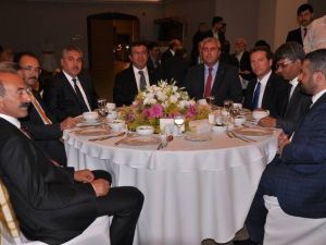 Ekonomi Bakanı Nihat Zeybekci: "Kimse Korkmasın, Türkiye’ye Hiçbir Şey Olmaz"