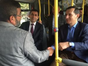 Eski Başbakan Yardımcısı Belediye Otobüsünde
