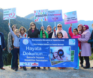 Rize'de Kanser Hastalarına Doğa Yürüyüşü Düzenlendi