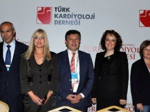 Türk Halkı Genç Yaşta Kalp Krizi Geçiriyor