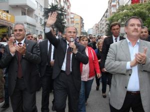 Ak Partili Şahin Mahalle Yürüyüşlerinde