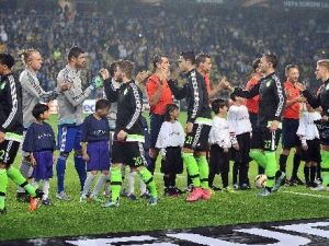 Fenerbahçe, Ajax Karşısında Galibiyet Peşinde
