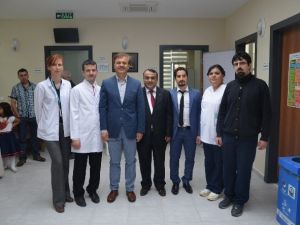 Asistan Doktorlar Hem Hizmet Veriyor, Hem Eğitim Görüyor