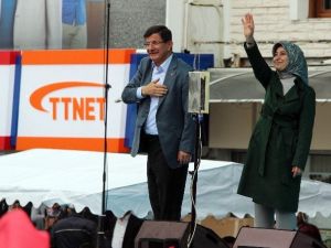 Ahmet Davutoğlu, Bergama’da “İşte Yeni Türkiye” Dedi