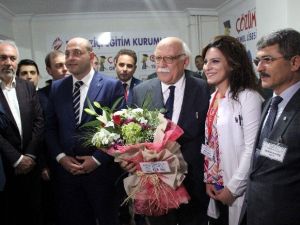 Bakan Avcı, Kütahya’da Aşure Dağıttı, Esnafı Ziyaret Etti