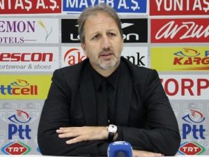 Manisaspor Evinde Güldü