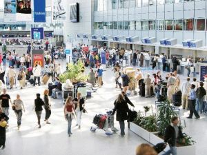 Ab’de Uçan Yolcu Sayısı Arttı