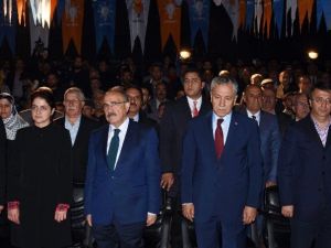 Bülent Arınç Van’da
