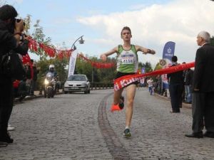 Genç, Yaşlı, Binlerce Vatandaş Cumhuriyet Koşusu’nda Kıyasıya Yarıştı