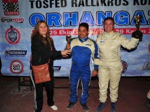Gece Rallisi Nefes Kesti