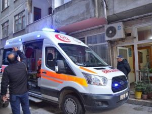 Evinde Ölü Bulundu