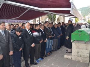 Genç Öğretmen Kansere Yenik Düştü