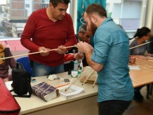 Nilsem Kursiyerleri Geleneksel Ok Yapımını Öğreniyor