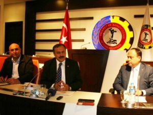 Bakan Eroğlu, Atso Meclis Üyeleri İle Bir Araya Geldi