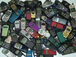 Eski telefonlarla 1000 kişiye iş imkanı!
