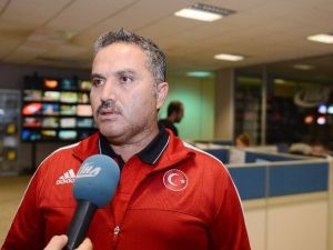 Keleş: "Amacımız Şampiyon Sporcular Yetiştirmek"