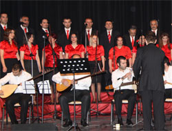 Rize'de Halk Müziği Konseri