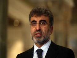 Enerji Bakanı Yıldız'a yumruklu saldırı! - VİDEO