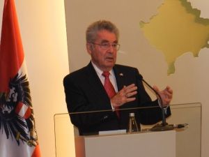 Avusturya Cumhurbaşkanı Fischer’den Kosova’ya Ziyaret