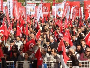 Perinçek Solotürk Eşliğinde Miting Yaptı