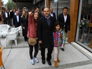 Bakan Kılıç’a Seçim Gezilerinde Aile Desteği