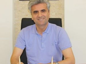 Akbaş: “Burun Estetiği, Özel Durumlarda 16 Yaşa Kadar İnebilir”