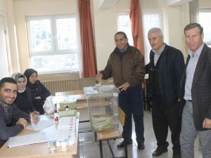 Mardin’de Oy Verme İşlemi Başladı