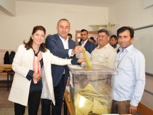 Mevlüt Çavuşoğlu Oyunu Alanya’da Kullandı