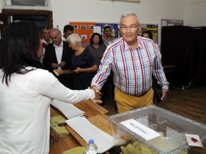 Deniz Baykal Oyunu Kullandı