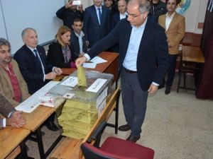 Eski İçişleri Eski Bakanı Efkan Ala, Oyunu Kullandı