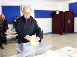 10. Cumhurbaşkanı Sezer Oyunu Kullandı
