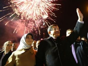 Başbakan Davutoğlu’ndan Kendilerine Oy Vermeyen Seçmenlere Mesaj
