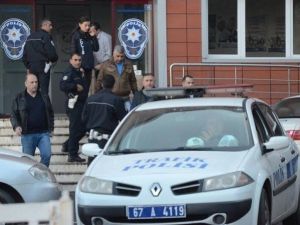 Zonguldak’ta 2 Polis Memuru Gözaltına Alındı