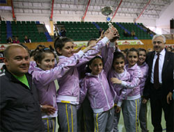 Hentbol Heyecanı Sona Erdi