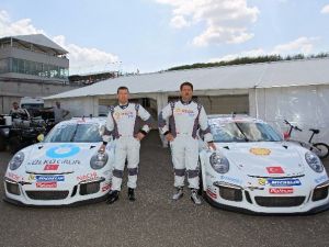 Ülkü Motorsport Almanya’dan Kupayla Döndü