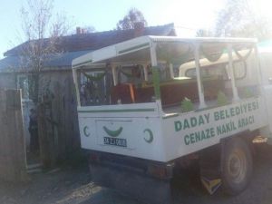 Yaşlı Kadın Evinde Ölü Bulundu