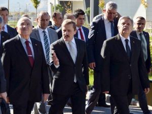 Milli Savunma Bakanı Gönül Erzincan’daki Ziyaretlerine Devam Ediyor