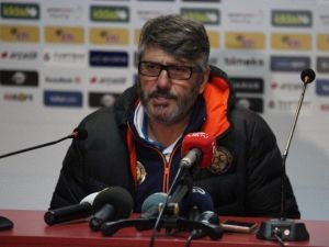 Akçay: "Problemlerimizi Çözdüğümüz İçin Mutluyuz"