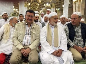 Ankara Ve İstanbul Büyükşehir Belediye Başkanlarından Medine’ye Şükür Ziyareti