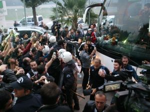 Beşiktaş’a Bursa’da Sevgi Seli