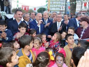 Sağlık Bakanı Müezzinoğlu Zeytin Festivalinde