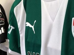 Bursaspor ’Efsane Çubuklu’ Forma İle Sahada