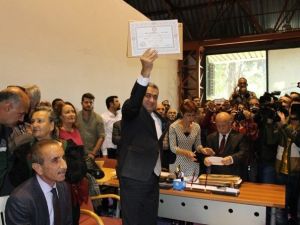 Chp İzmir Milletvekilleri Mazbatalarını Aldı