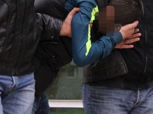 16 Yaşındaki Çocuk Uyuşturucu Ticaretinden Tutuklandı